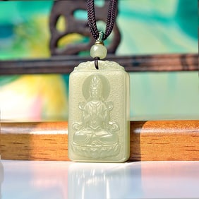 An Exquisite Greenish Jade Statue of Avalokitesvara Pendant