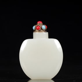 An Exquisite White Jade Snuff Bottle,Inlaid Turquoise