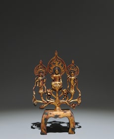 A Solemn Gilt Bronze Statue of Sakyamuni