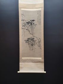 A Chinese Vertical Scroll Ink Painting of Grapes on Paper,Xu Wei