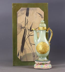 An Exquisite White Jade Cover with Gold Deer Pattern Ewer