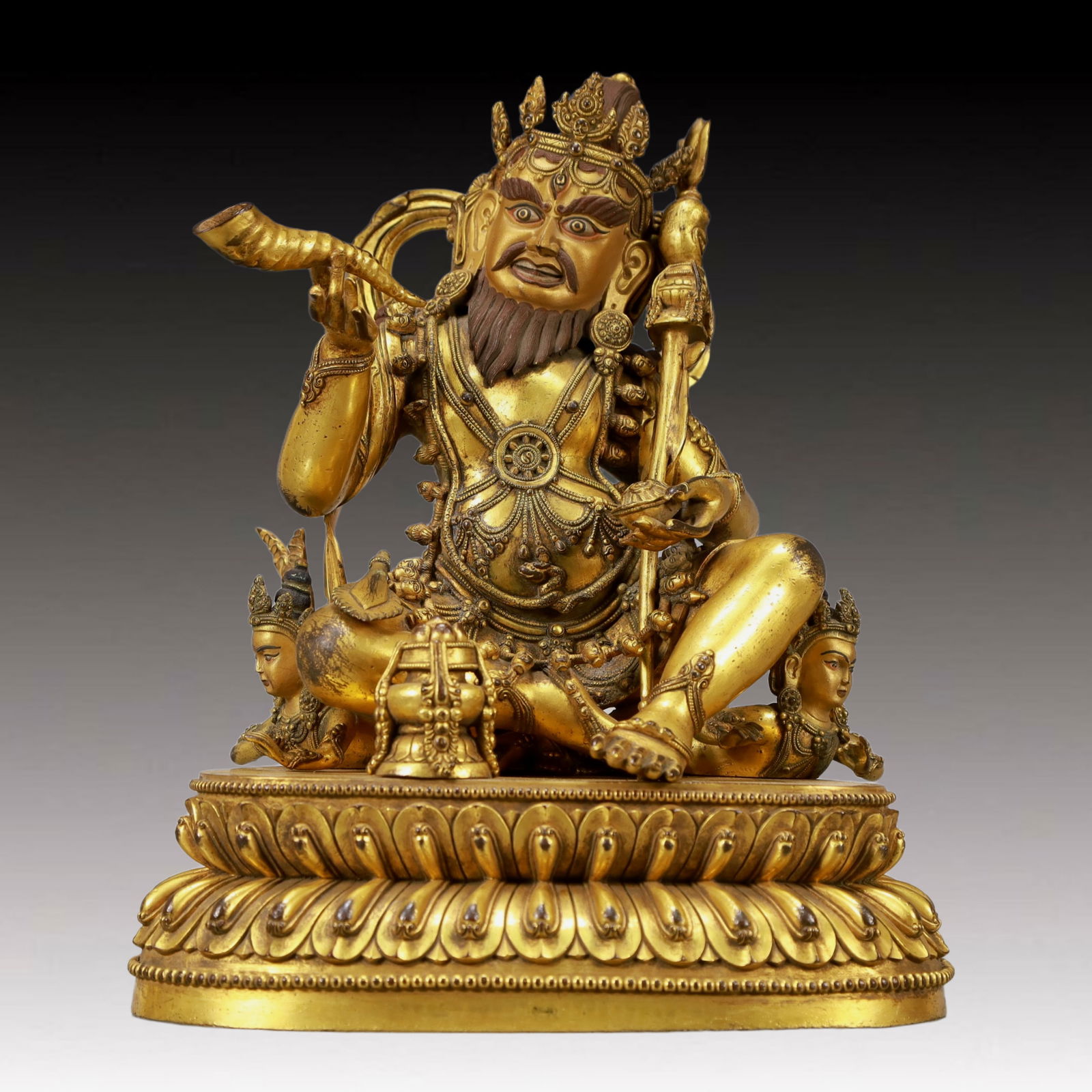 A Solemn Gilt Bronze Statue of Bodhisattva (1 of 10)