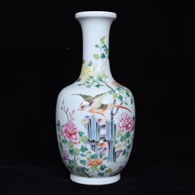A Rare Famille-Rose Flower and Bird Pattern Vase,With Poem