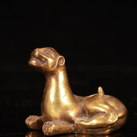 An Exquisite Gilt Bronze Beast Ornament