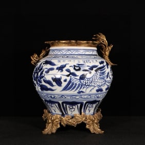 An Exquisite Blue and White Inlaid Bronze Lotus and Phoenix Pattern Jar