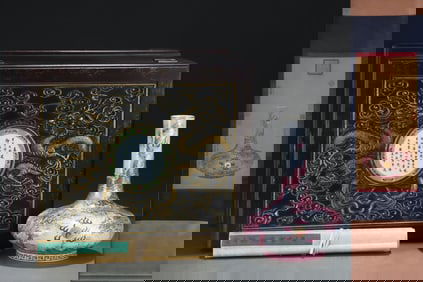 A Rare Ink Color Ruby Red-Glazed Painted Gold Seawater and Dragon Pattern Vase,With Vertical Scroll