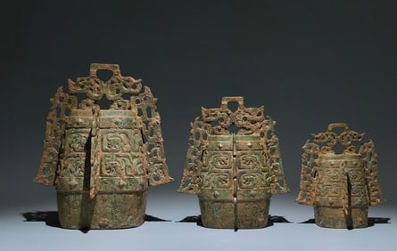 A Set of Archaic Bronze Chi-Dragon Pattern Ornament