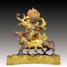 A Solemn Gilt Bronze Statue of Auspicious Heavenly Mother