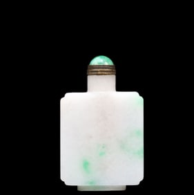 An Exquisite Jadeite Snuff Bottle, Inlaid Gems