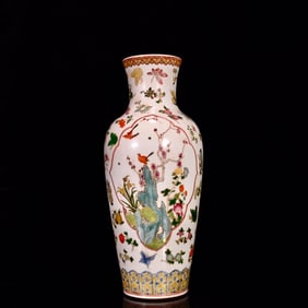 A Huge Famille-Rose Flower,Butterfly and Bird Pattern Vase