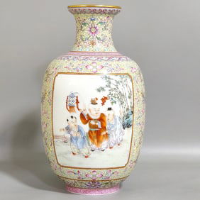 An Exquisite Yellow Ground Famille-Rose Painted Gold Lotus and Figure Pattern Vase
