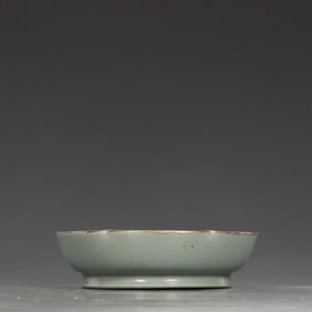 An Exquisite Ru yao Sky Blue Glazed Painted Silver Figure Pattern Plate