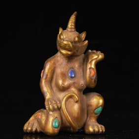 An Exquisite Gilt Bronze Unicorn Ornament,Inlaid Turquoise