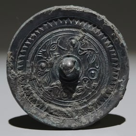 An Archaic Bronze Bird Pattern Round Mirror