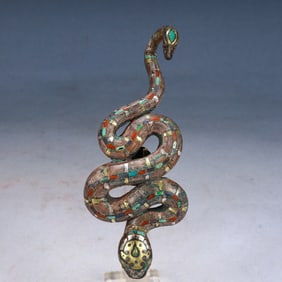 An Archaic Bronze Inlaid Gold and Silver Snake-Shaped Hook,Inlaid Turquoise,With Inscription