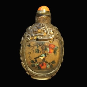 An Exquisite Glass Flower and Bird Pattern Snuff Bottle