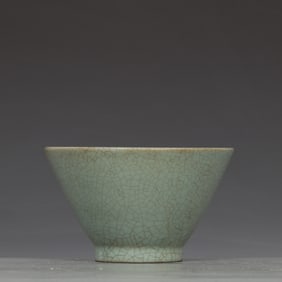 An Exquisite Ru yao Celeste Blue Glazed Bowl