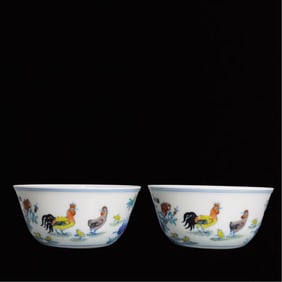 A Pair of Exquisite Blue and White Doucai Flower and Rooster Pattern Cups