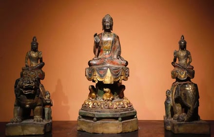A Set of Solemn Limestone Painted Color Statue of Sakyamuni
