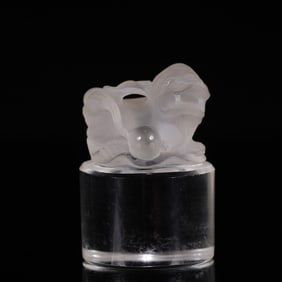 An Exquisite Crystal Lion Sea