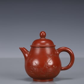 An Exquisite Purple Sands Flower and Bird Pattern Teapot
