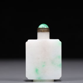 An Exquisite Jadeite Snuff Bottle, Inlaid Gems