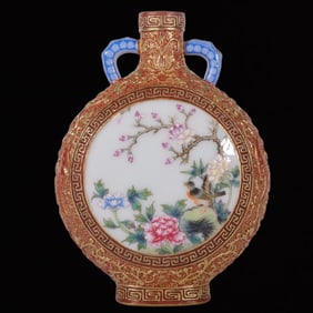 An Exquisite Enamel Iron-Red Flower and Bird Pattern Double-Ears Vase