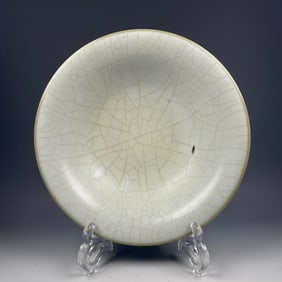 An Exquisite Guan yao Brush Washer