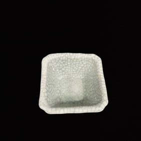 An Exquisite Ge yao Brush Washer