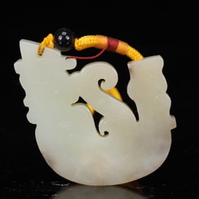 An Exquisite White Jade Dragon Pattern Pendant