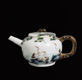 An Exquisite Famille-Rose Pine and Crane Pattern Teapot