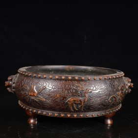 A Rare Bronze Bats and Peach Pattern Lion-Ears Tripod Censer
