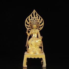An Exquisite Gilt Bronze Statue of Sakyamuni