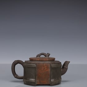 An Exquisite Purple Sands Bamboo Pattern Teapot