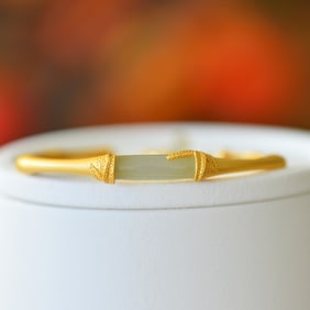 An Exquisite Sterling Silver-Gold Plated Inlaid White Jade Bracelet