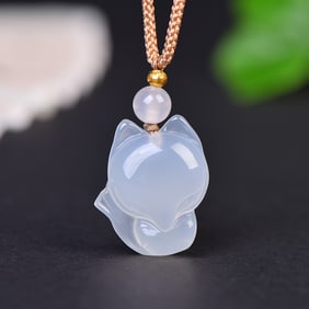 An Exquisite Jadeite Animal Pattern Pendant