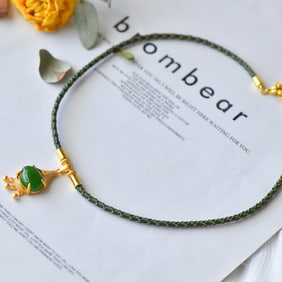 An Exquisite Sterling Silver-Gold Plated Inlaid Jasper Pendant