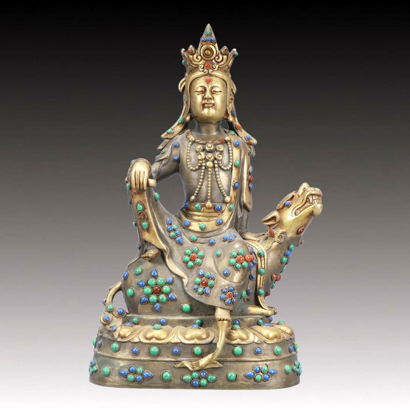 A Rare Gilt Silver Statue of Avalokitesvara,Inlaid Turquoise: A Rare Gilt Silver Statue of Avalokitesvara,Inlaid Turquoise,Qing Dynasty, China,Jiajing Mark,Size:8.9inx2.8inx15in,Weight:5250g 