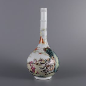 A Rare Famille-Rose Painted Gold Figure,Auspicious Cloud and Dragon Pattern Vase