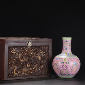 A Rare Famille-Rose Pink Ground Painted Gold Lotus Pattern Vase