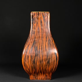 An Exquisite Imitation Wood Grain Glazed Painted Gold Vase