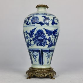 An Exquisite Blue and White Inlaid Bronze Lotus Pattern Vase