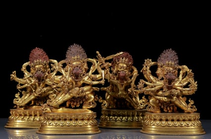 A Set of Solemn Gilt Bronze Statue of Vajra
