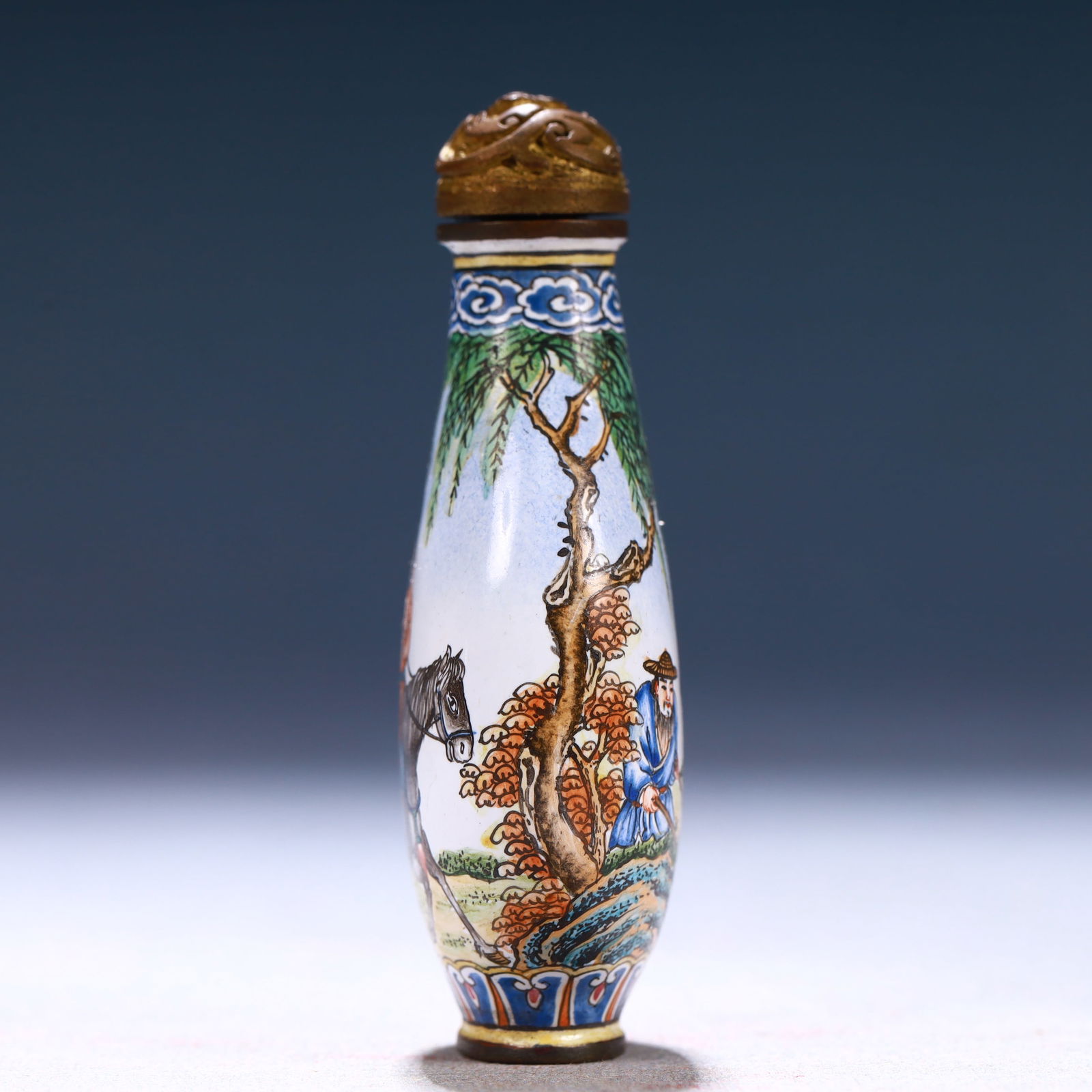 An Exquisite Painted Enamel Figure Pattern Snuff Bottle - 5