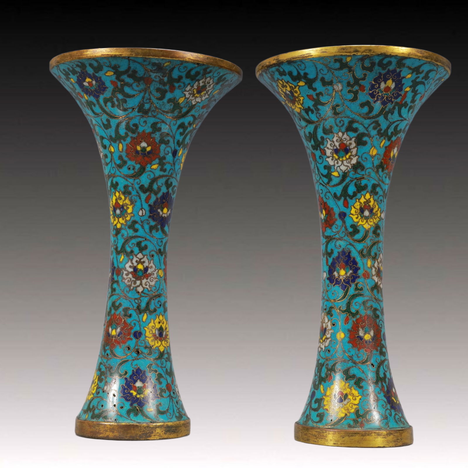 A Exquisite A pair of Cloisonne Lotus Pattern Vase: A Exquisite A pair of Cloisonne Lotus Pattern Vase Ming Dynasty, China Jingtai Four-character Mark ,Size:8.7inx4.5in Weight:1450g 一对景泰蓝缠枝莲ಬ