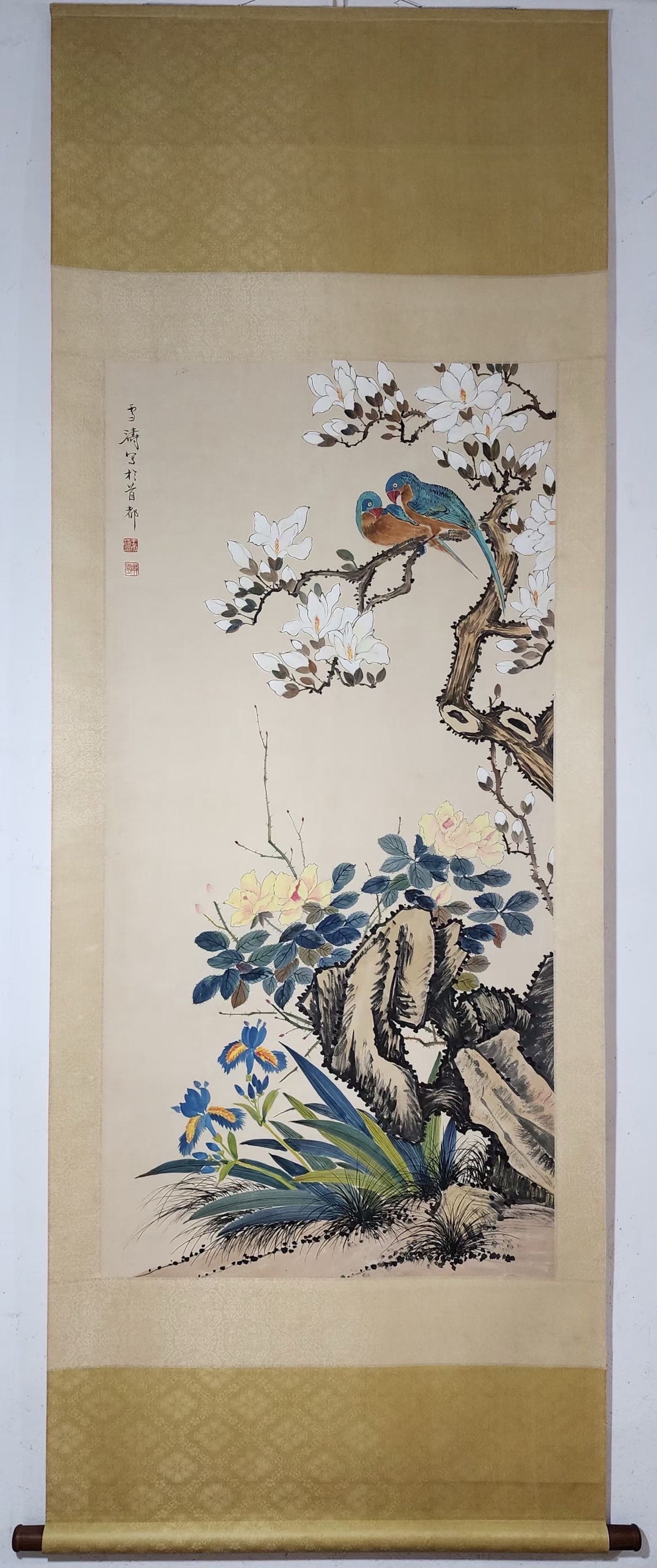 A Chinese Vertical Scroll Ink Painting of Flower and Bird on Paper,Wang Xuetao (1 of 9)