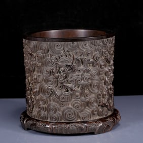 An Exquisite Zitanwood Auspicious Cloud and Dragon Pattern Brush Pot