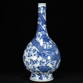 A Rare Blue and White Flower and Dragon Pattern Vase