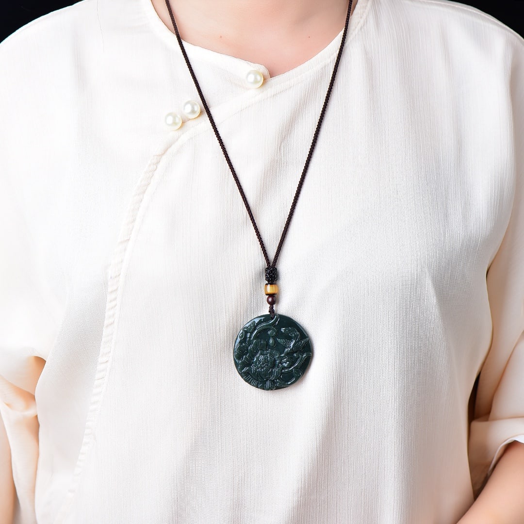 An Exquisite Sapphire Flower and Bird Pattern Pendant: An Exquisite Sapphire Flower and Bird Pattern Pendant,Size:48mmx48mm 寓意:吉祥如意 青玉花鸟纹挂件