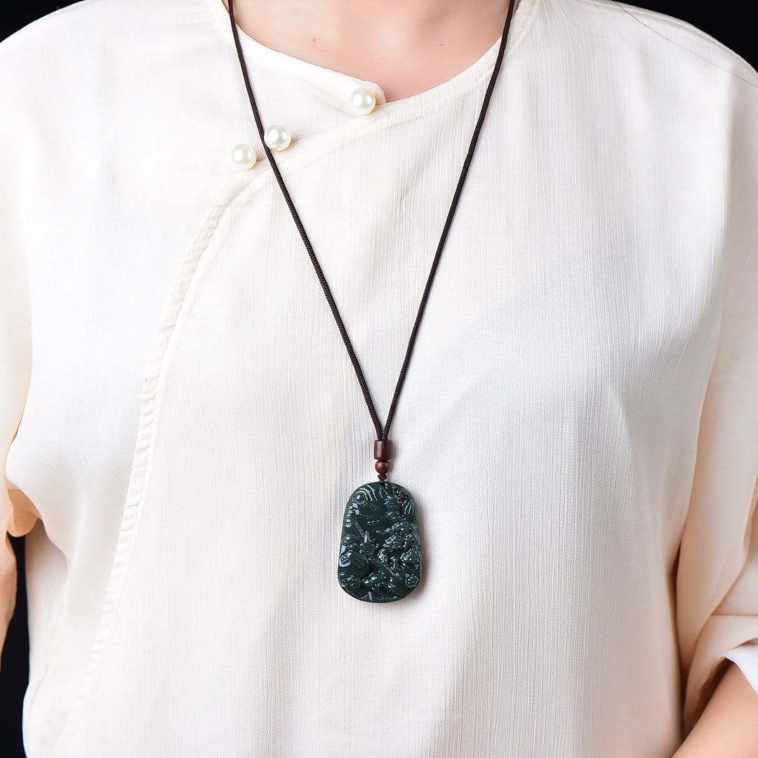 An Exquisite Sapphire Landscape and Figure Pattern Pendant: An Exquisite Sapphire Landscape and Figure Pattern Pendant,Size:33mmx52mm 寓意:山水有相逢 